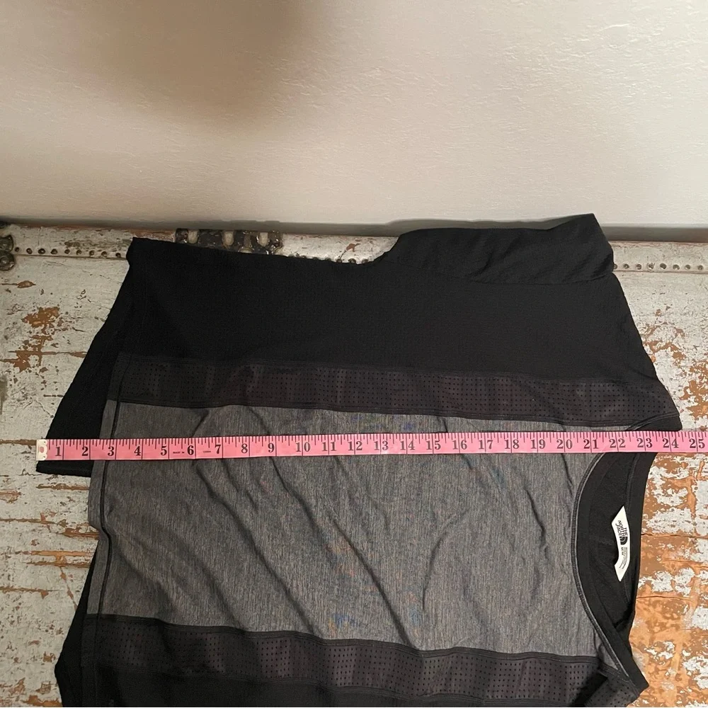 The North Face Determination Short Sleeve T-Shirt - Picture 11 of 13